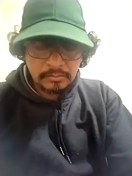 Snapshot of Satantin chatting on 11.05.25 Satantin online show from 11.05.25