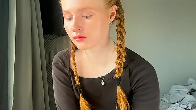 LuxXAngel online show from 06.08.26
