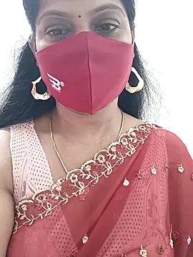 Snapshot of shivani27 chatting on 09.20.25 shivani27 online show from 09.20.25