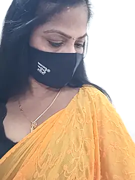 Snapshot of shivani27 chatting on 01.05.26 shivani27 online show from 01.05.26