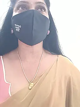 Snapshot of shivani27 chatting on 01.11.26 shivani27 online show from 01.11.26