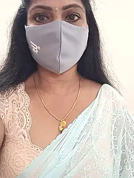 Snapshot of shivani27 chatting on 01.12.26 shivani27 online show from 01.12.26