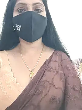 Snapshot of shivani27 chatting on 02.02.26 shivani27 online show from 02.02.26