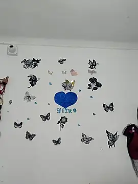 Snapshot of AntonelaMorriz chatting on 11.27.25 AntonelaMorriz online show from 11.27.25