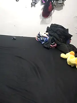 Snapshot of AntonelaMorriz chatting on 11.29.25 AntonelaMorriz online show from 11.29.25