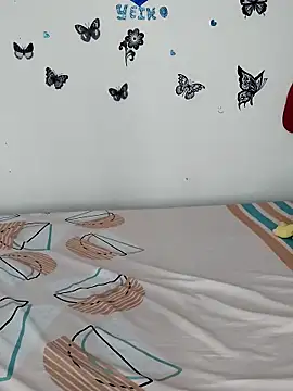 Snapshot of AntonelaMorriz chatting on 12.05.25 AntonelaMorriz online show from 12.05.25