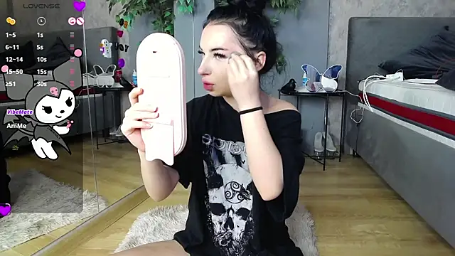 ScarlettJakobs online show from 10.27.25