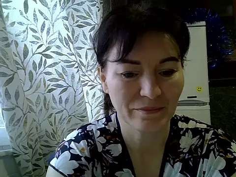 Krystal 82 online show from 01.10.26