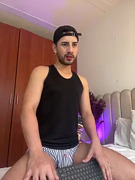 Dark beauty2 online show from 10.22.25