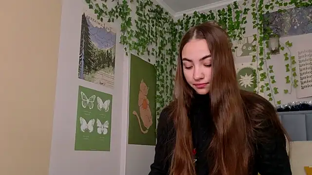 Ashley Pierce online show from 12.16.25