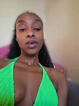 Snapshot of Hazel_Dollxx chatting on 05.27.26 Hazel Dollxx online show from 05.27.26