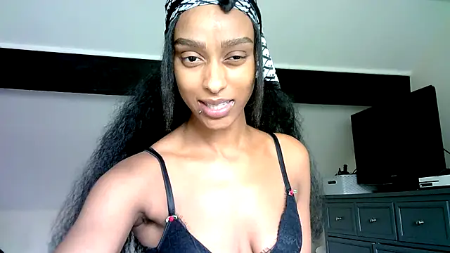 Snapshot of Hazel_Dollxx chatting on 07.31.26 Hazel Dollxx online show from 07.31.26