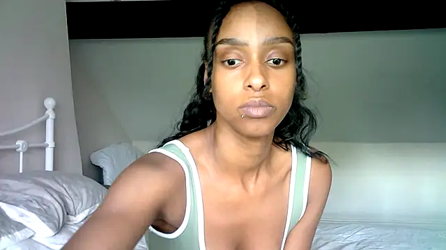 Snapshot of Hazel_Dollxx chatting on 08.05.26 Hazel Dollxx online show from 08.05.26