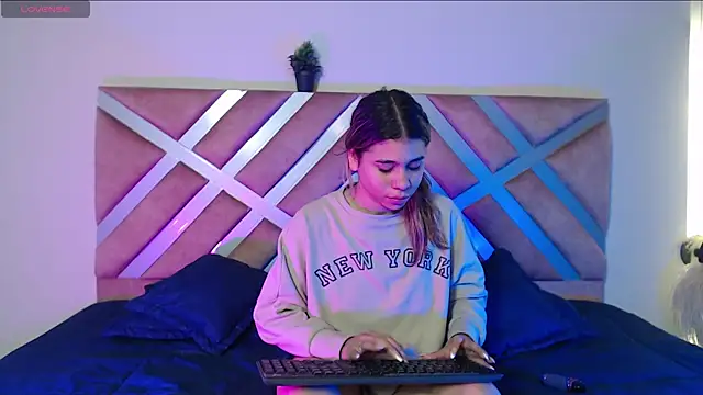 Rachell criss online show from 09.26.25