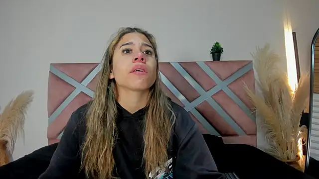 Rachell criss online show from 06.13.26