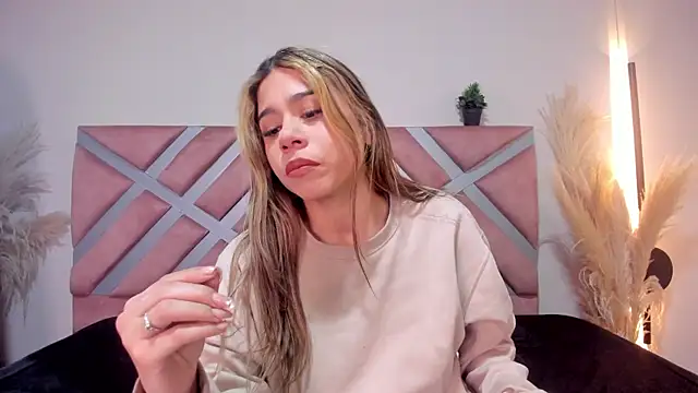 Rachell criss online show from 06.23.26