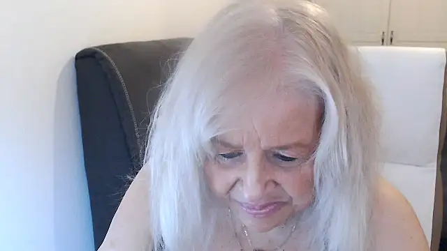 Snapshot of SusiLifeXXX chatting on 02.09.26 SusiLifeXXX online show from 02.09.26