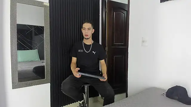  Axel 09 online show from 04.21.26