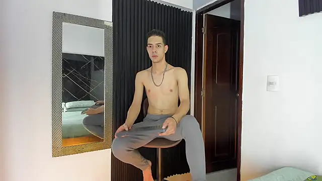  Axel 09 online show from 05.14.26