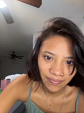 Nia Desire online show from 06.11.26