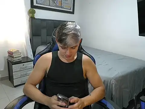 Snapshot of Justin_trevor1 chatting on 04.29.26 Justin trevor1 online show from 04.29.26