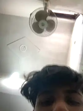 Snapshot of Himanshu111007 chatting on 10.12.25 Himanshu111007 online show from 10.12.25