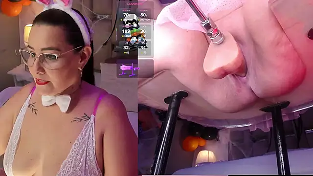 ErikaMontiel   online show from 10.11.25