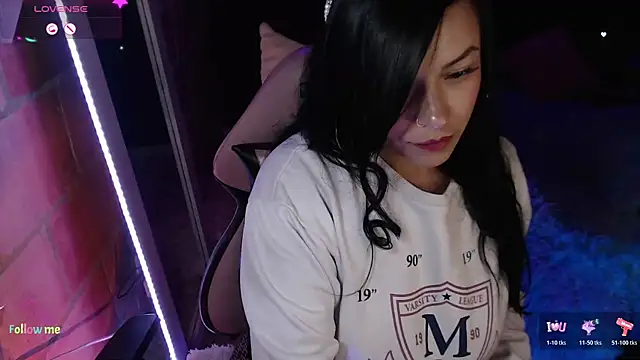 Danniela20 online show from 05.21.26
