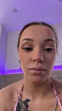 ZoeyNeal online show from 05.07.26