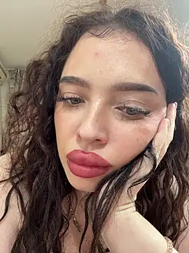 Hannah xBaby online show from 12.04.25