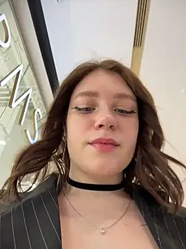 Snapshot of lucy-joy chatting on 02.17.26 lucy-joy online show from 02.17.26