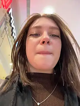 Snapshot of lucy-joy chatting on 02.22.26 lucy-joy online show from 02.22.26