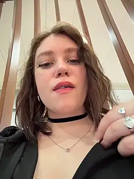 Snapshot of lucy-joy chatting on 02.24.26 lucy-joy online show from 02.24.26