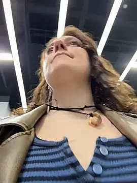 Snapshot of lucy-joy chatting on 03.19.26 lucy-joy online show from 03.19.26