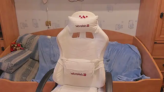 Snapshot of Dexter_Bennett chatting on 03.02.26 Dexter Bennett online show from 03.02.26