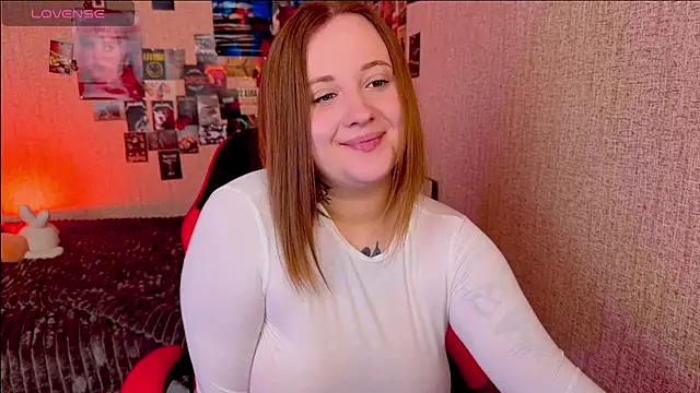 Snapshot of NaomiRey1 chatting on 03.29.26 NaomiRey1 online show from 03.29.26