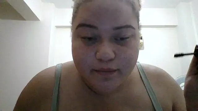 Snapshot of GoddessMocha chatting on 09.18.25 GoddessMocha online show from 09.18.25