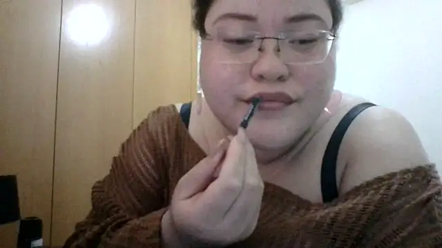 Snapshot of GoddessMocha chatting on 11.30.25 GoddessMocha online show from 11.30.25