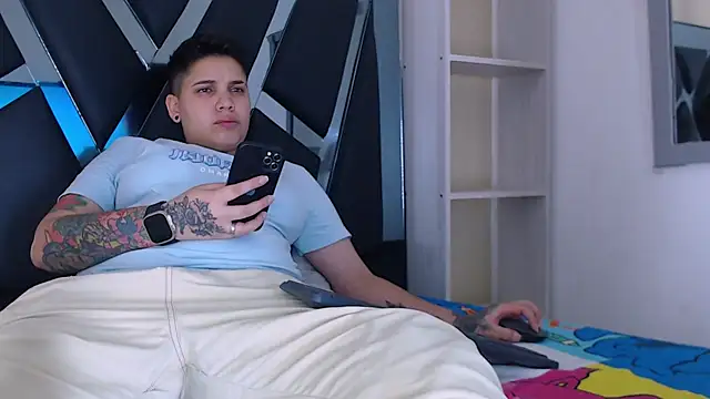 Snapshot of karla_sexy21 chatting on 09.10.25 karla sexy21 online show from 09.10.25