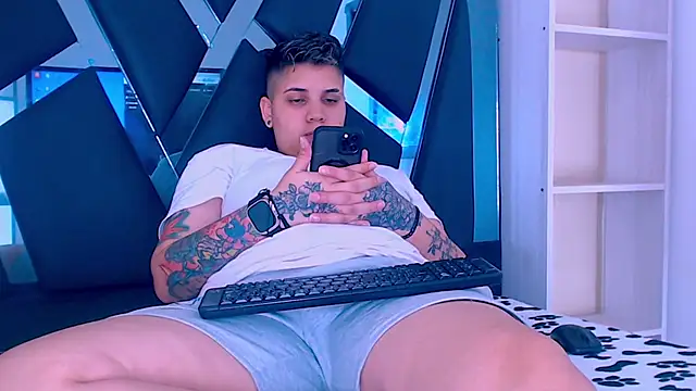 Snapshot of karla_sexy21 chatting on 11.07.25 karla sexy21 online show from 11.07.25