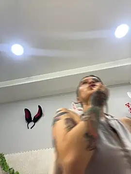 Snapshot of KoraSweett chatting on 10.16.25 KoraSweett online show from 10.16.25