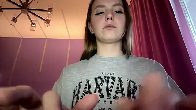 Snapshot of LinaMoonBlessed chatting on 03.31.26 LinaMoonBlessed online show from 03.31.26