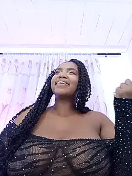 Snapshot of SamaraArtiaga1 chatting on 11.28.25 SamaraArtiaga1 online show from 11.28.25