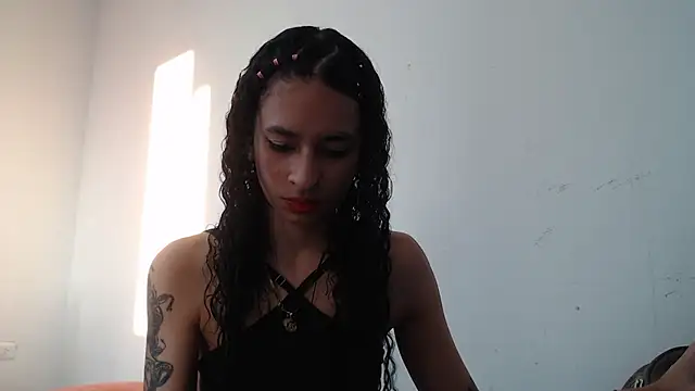 kata-gomez online show from 03.07.26