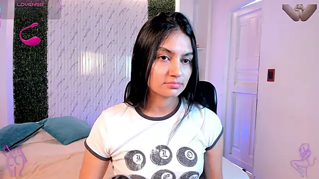 Snapshot of AidaJones chatting on 03.12.26 AidaJones online show from 03.12.26