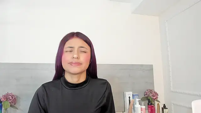 sunnyWhitee online show from 04.27.26
