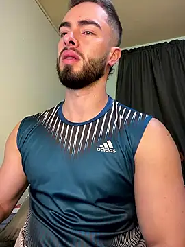 Snapshot of MaxDell chatting on 01.14.26 MaxDell online show from 01.14.26