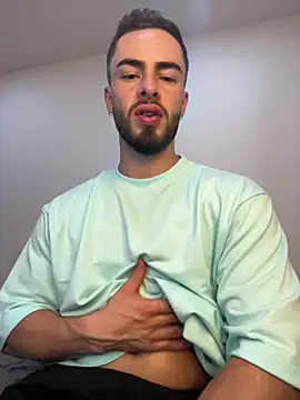 Snapshot of MaxDell chatting on 02.11.26 MaxDell online show from 02.11.26