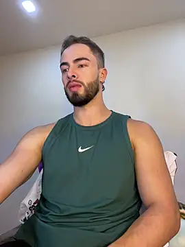 Snapshot of MaxDell chatting on 02.17.26 MaxDell online show from 02.17.26