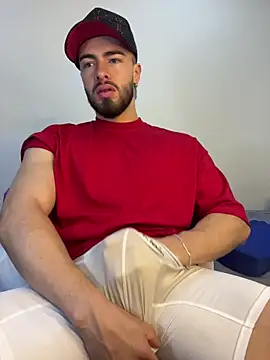 Snapshot of MaxDell chatting on 03.24.26 MaxDell online show from 03.24.26